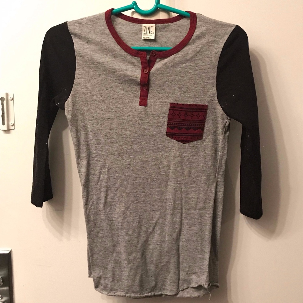Baseball T with Aztec print pocket